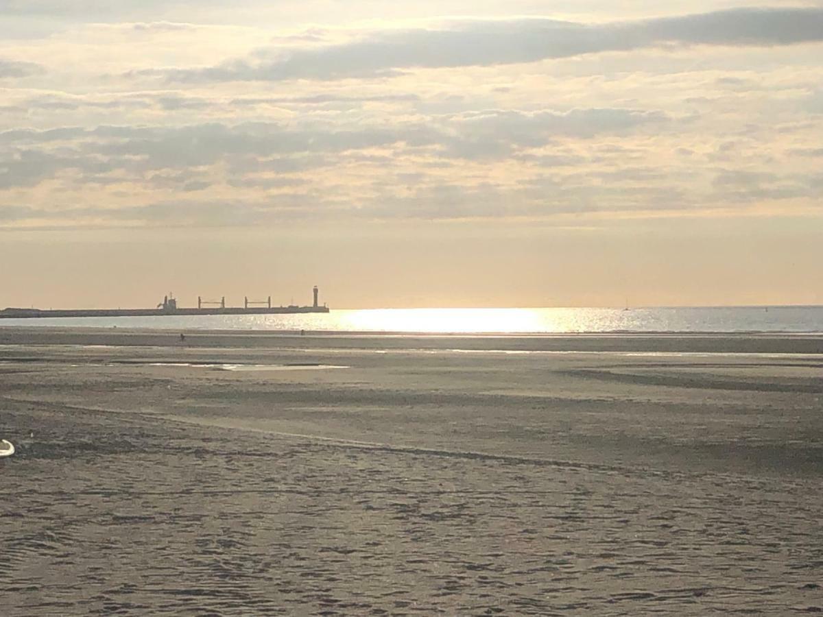Une Escapade Tranquille, Proche De La Plage ! ダンケルク エクステリア 写真